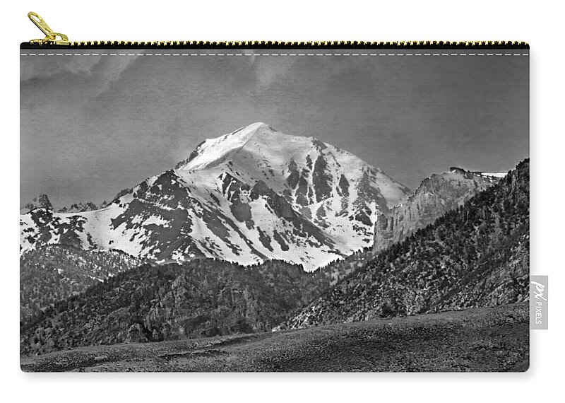 High Peak Zip Pouch featuring the photograph 2D07508-BW High Peak in Lost River Range by Ed Cooper Photography