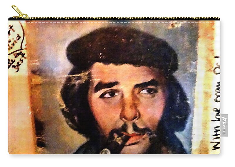 Havana Zip Pouch featuring the photograph A Garlicky Che Guevara in Havana by Funkpix Photo Hunter