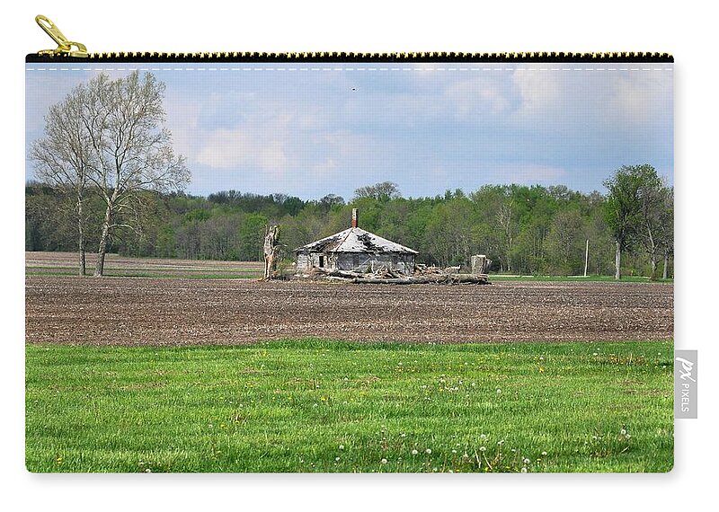 Barn Zip Pouch featuring the photograph Abandoned Farmhouse by John Black