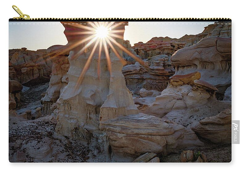 Amaizing Zip Pouch featuring the photograph Allien's Throne by Edgars Erglis