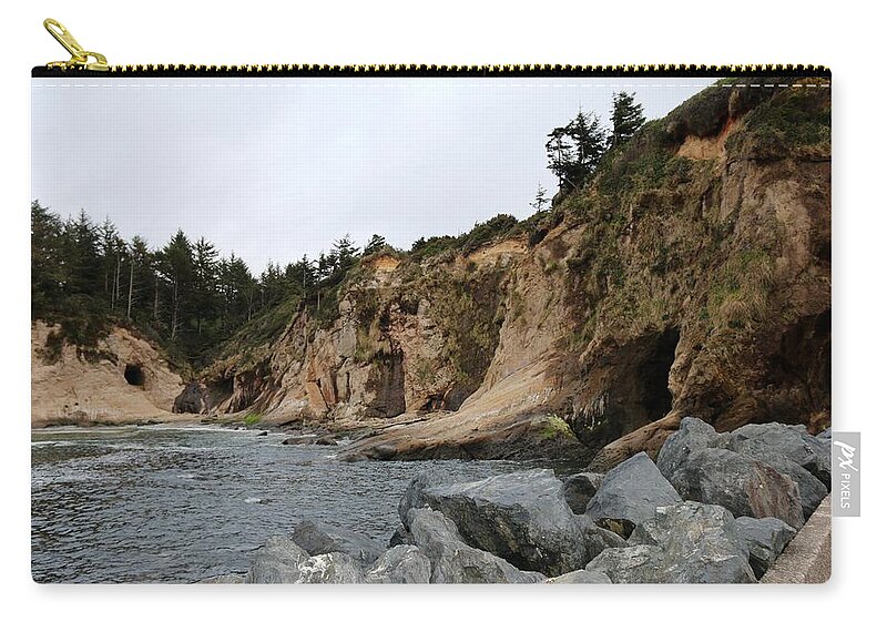 Oregon Coast Zip Pouch featuring the photograph Along the Oregon Coast by Christy Pooschke
