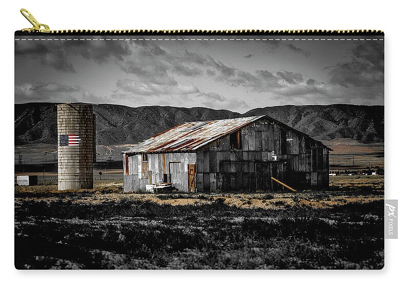 Barn Zip Pouch featuring the photograph American Cylo - Lancaster, California by Gene Parks