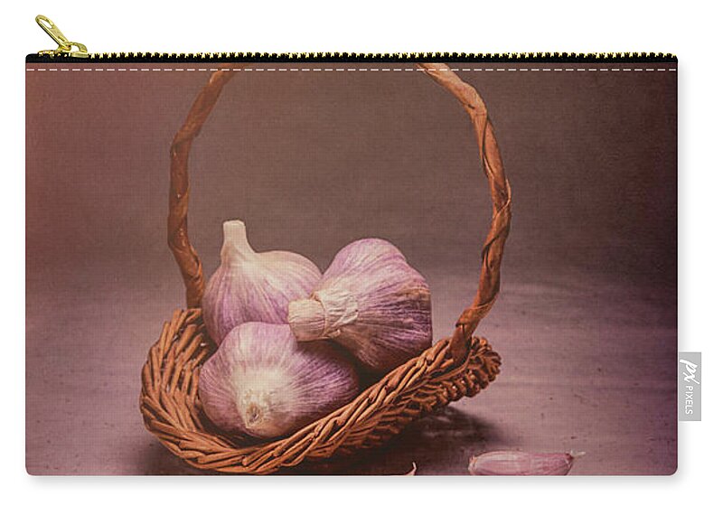 Garlic Zip Pouch featuring the photograph Basket of Garlic Still Life by Tom Mc Nemar