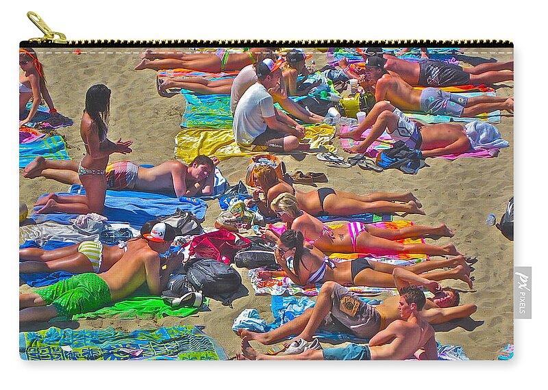 Photograph Zip Pouch featuring the photograph Beach Blanket Bingo by Gwyn Newcombe