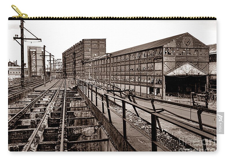 Machine Zip Pouch featuring the photograph Bethlehem Steel Number Two Machine Shop by Olivier Le Queinec