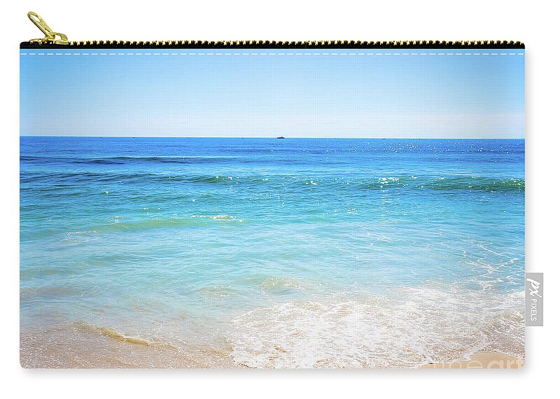 Jersey Shore Zip Pouch featuring the photograph Blue Ocean Horizon by Colleen Kammerer