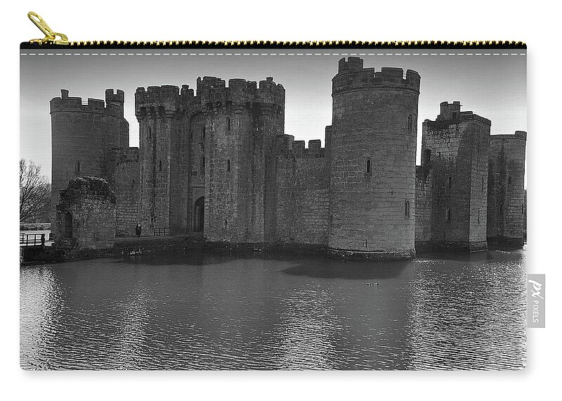 Castles Zip Pouch featuring the photograph Bodiam Castle by Richard Denyer