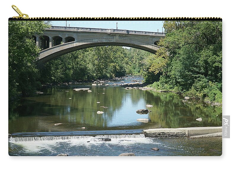 Brandywine Carry-all Pouch featuring the photograph Brandywine Creek, Wilmington 05452 by Raymond Magnani