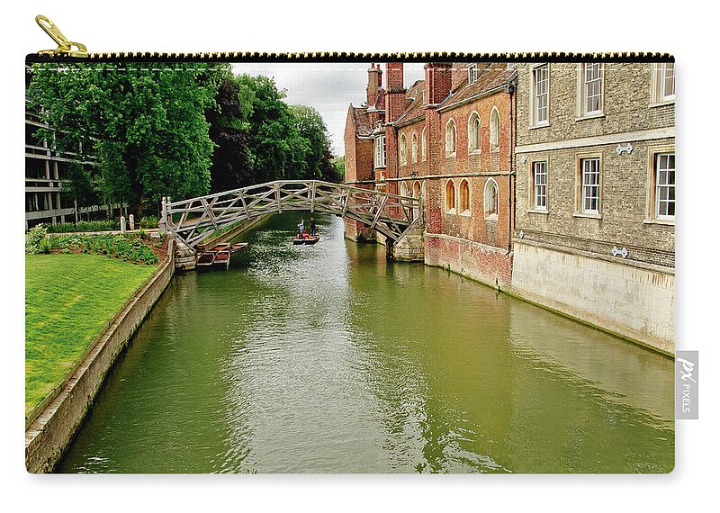 Cambridge Zip Pouch featuring the photograph Cambridge. Mathematical Bridge. by Elena Perelman