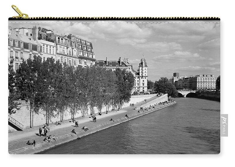 Paris Zip Pouch featuring the photograph Classic Paris 2b by Andrew Fare