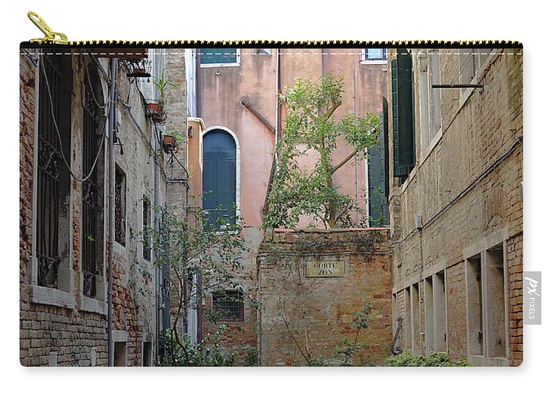 Court Zon Zip Pouch featuring the photograph Corte Zon In Venice, Italy by Rick Rosenshein