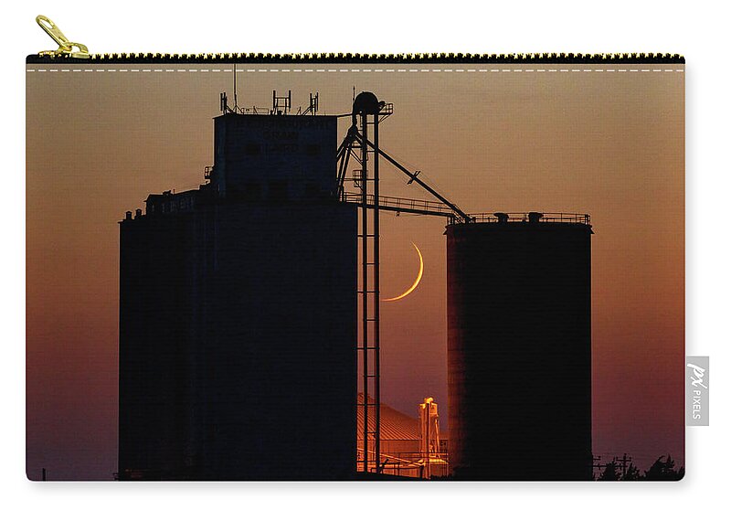Kansas Zip Pouch featuring the photograph Crescent moon at Laird 06 by Rob Graham