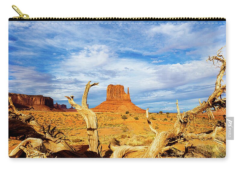 Monument Valley Zip Pouch featuring the photograph Desert Life IV by Raul Rodriguez