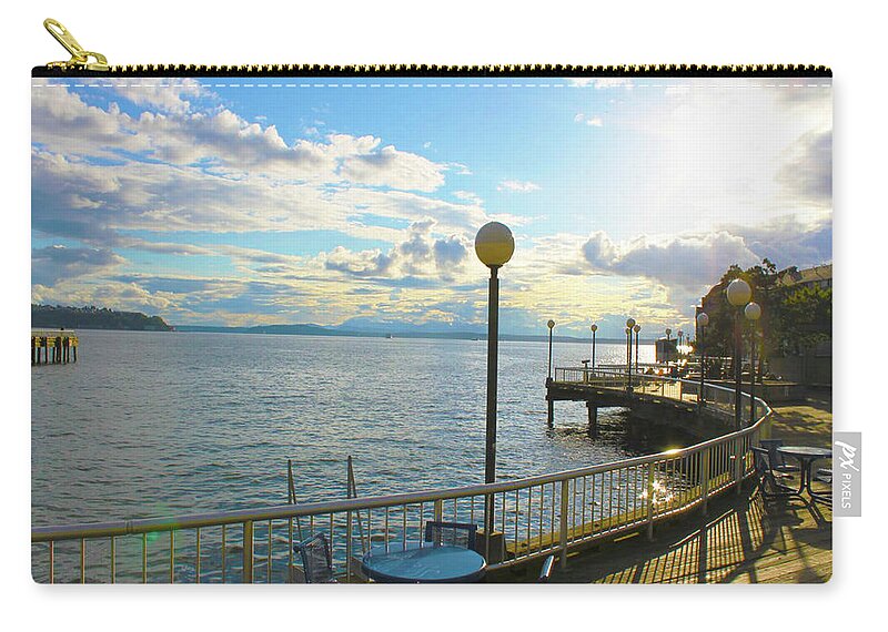 Seattle Zip Pouch featuring the photograph Elliot Bay by Rod Whyte