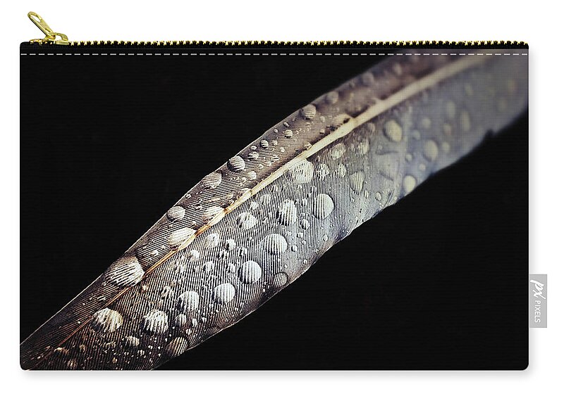 Feather Zip Pouch featuring the photograph Feather dew by Nicklas Gustafsson