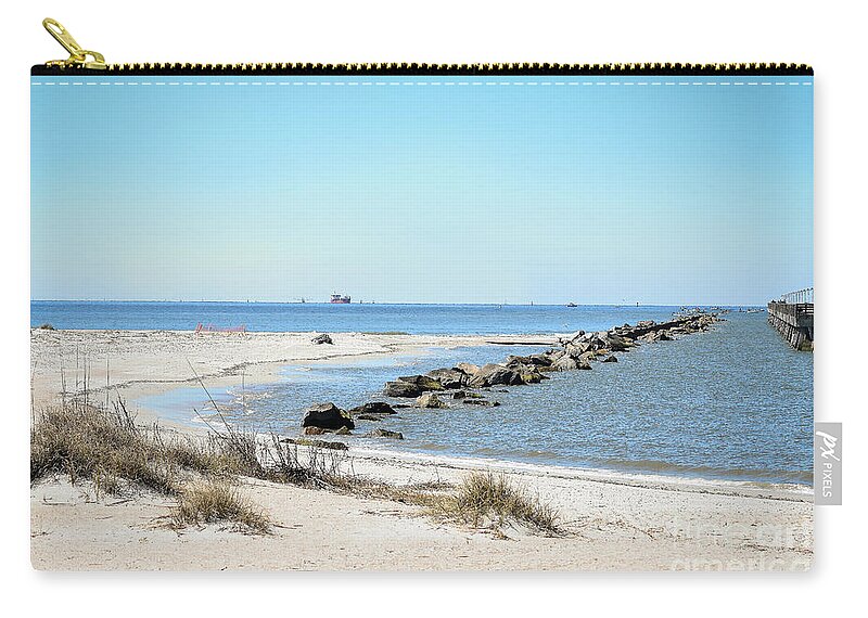 Nature Carry-all Pouch featuring the photograph Fernandina Beach - Amelia Island - Florida by DB Hayes