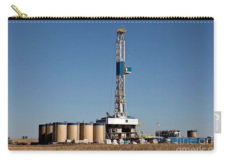 Oil Zip Pouch featuring the photograph Flex Drilling Rig, Bakken Shale by Inga Spence