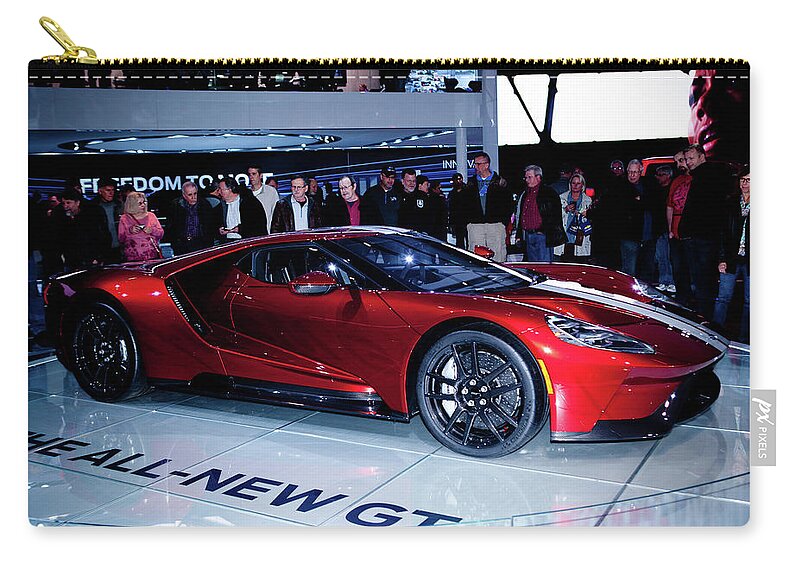 2017 Naias Carry-all Pouch featuring the photograph Ford GT - Side View by Rich S
