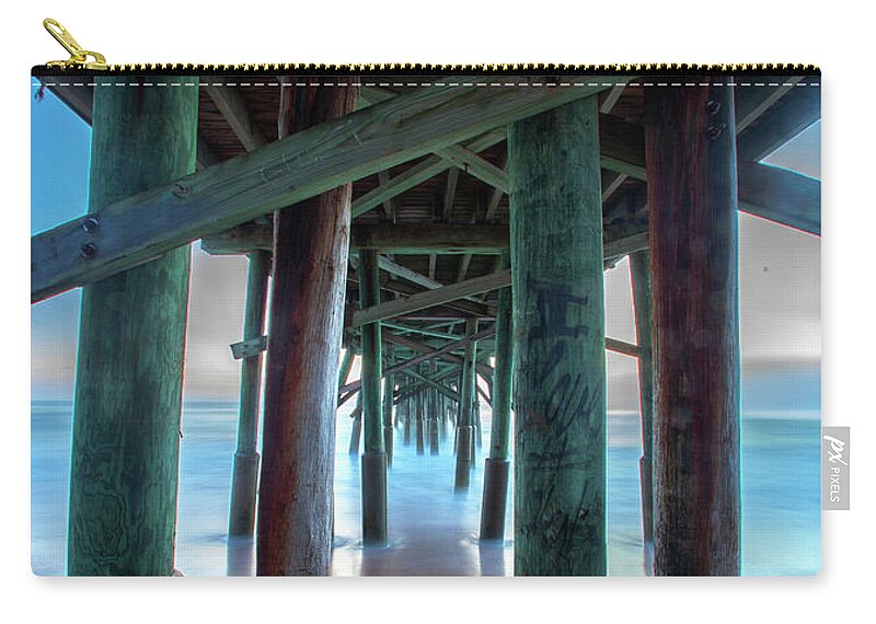 Flagler Carry-all Pouch featuring the photograph Front Men by Robert Och