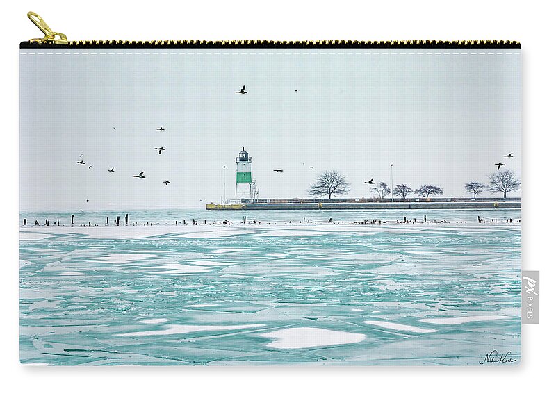 Usa Zip Pouch featuring the photograph Frozen in Chicago by Framing Places