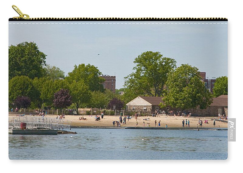 Mamaroneck Harbor Zip Pouch featuring the photograph Harbor Island Park and Beach in Mamaroneck, New York by David Oppenheimer