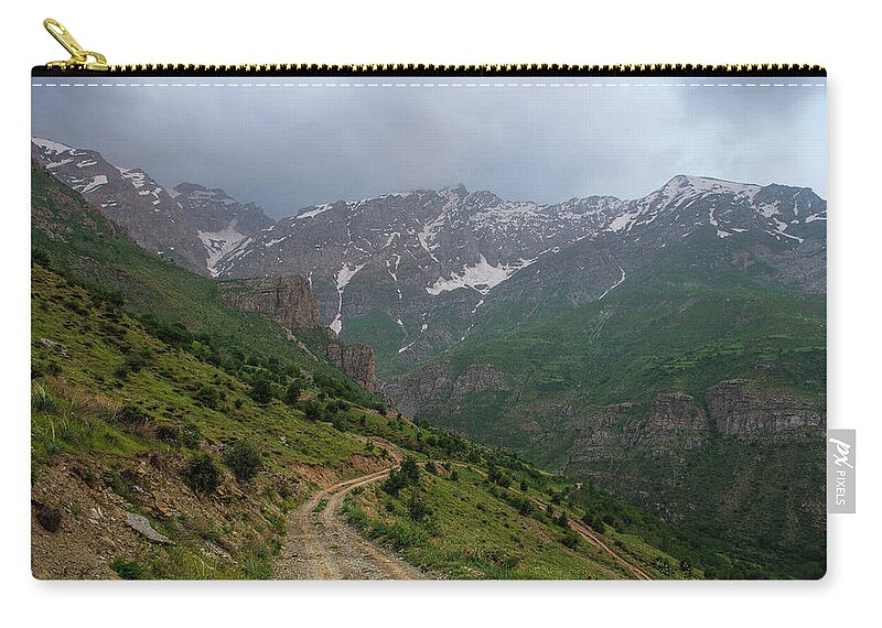 Hasar Mountain Zip Pouch featuring the photograph Hasar by Adam Mirani