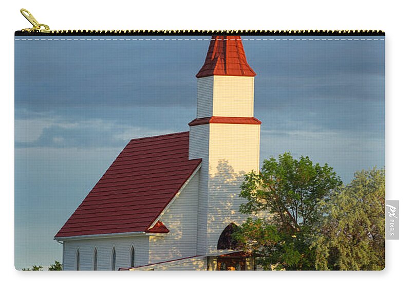 Church Zip Pouch featuring the photograph Hogeland Church by Todd Klassy