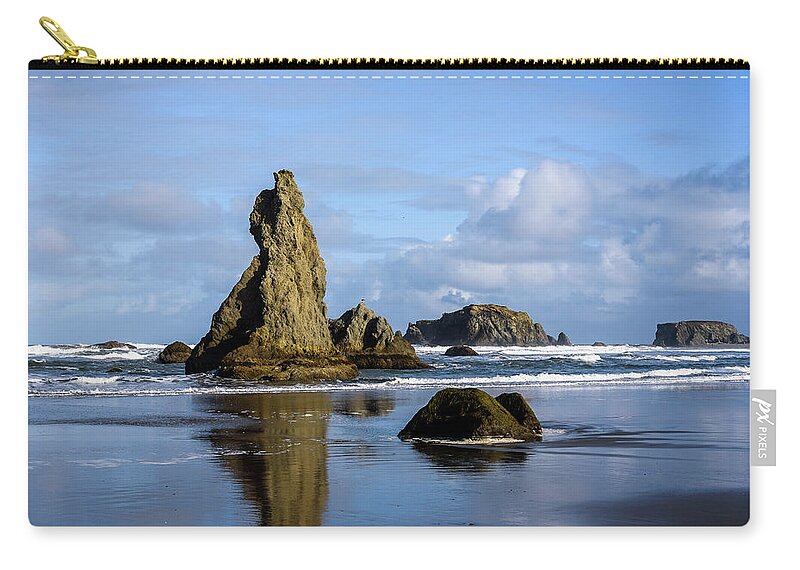 Bandon Zip Pouch featuring the photograph Howling Dog by Robert Potts