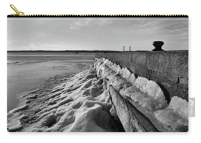 Abstract Zip Pouch featuring the photograph Ice Beside The Dock BW by Lyle Crump