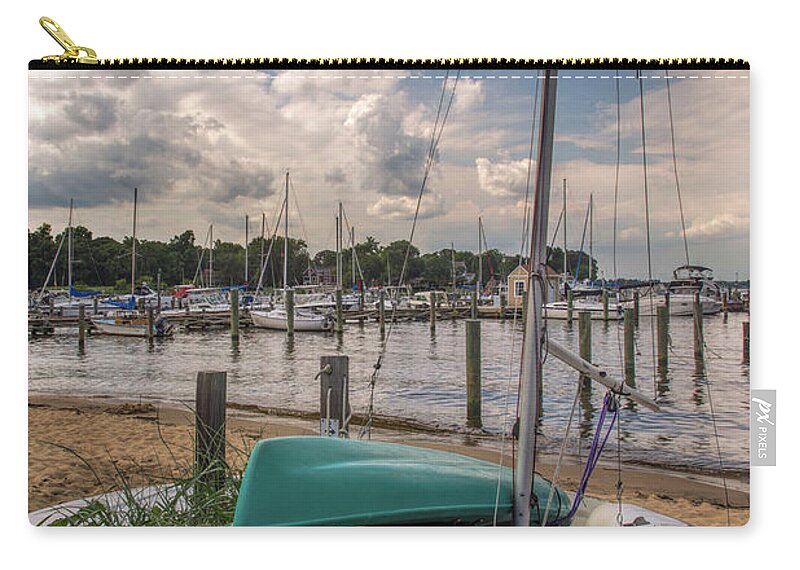 Beach Zip Pouch featuring the photograph In the weeds by Richard Macquade