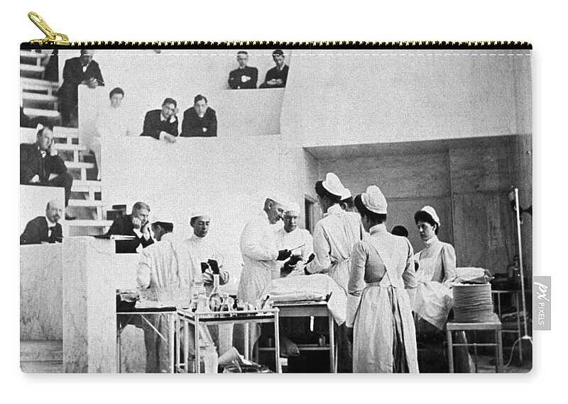 Medical Carry-all Pouch featuring the photograph John Hopkins Operating Theater, 19031904 by Science Source