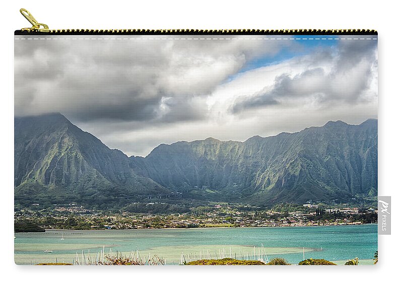 Hawaii Zip Pouch featuring the photograph Ko'olau and H-3 in Color by Dan McManus