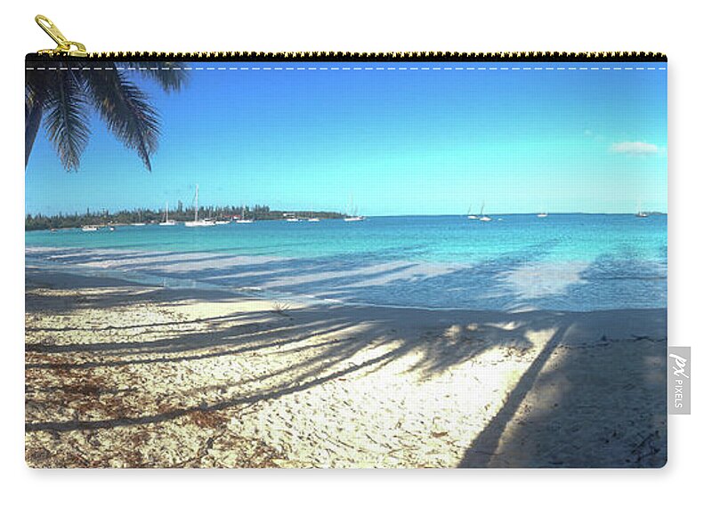 Beach Zip Pouch featuring the photograph Kuto Bay morning by Dorothy Darden