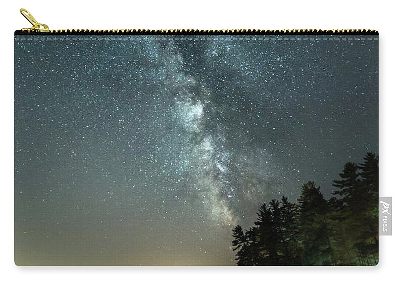 Labor Day Zip Pouch featuring the photograph Labor Day Milky Way in Vacationland by Patrick Fennell