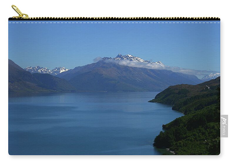 Lake Wakatipu New Zealand Zip Pouch featuring the photograph Lake Wakatipu, New Zealand by Ian Sanders