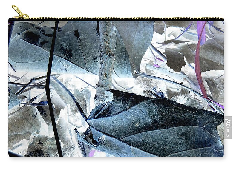 Photos Art Landscapes Zip Pouch featuring the photograph Leaf 75 by The Lovelock experience
