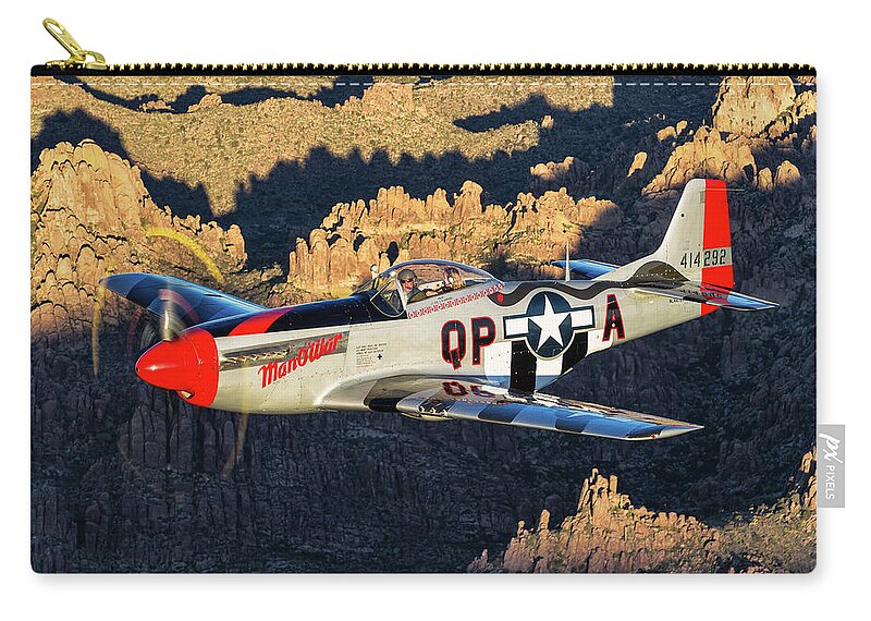 2013 Zip Pouch featuring the photograph Man O War 1 by Jay Beckman