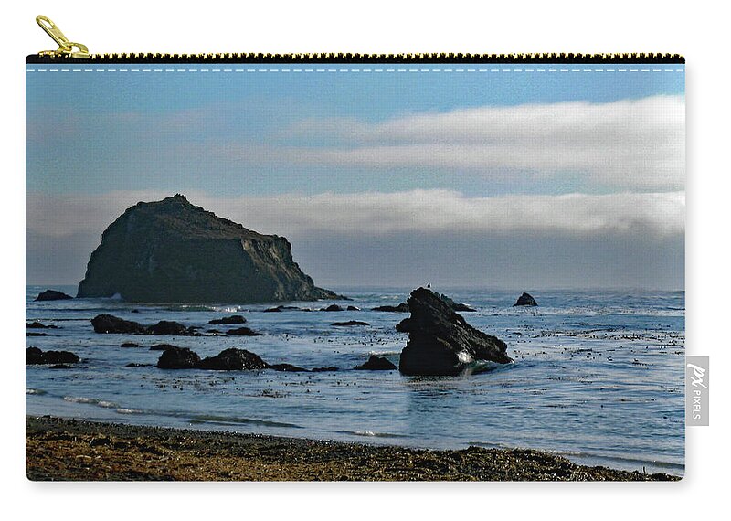 Mendocino Coast Zip Pouch featuring the photograph Mendocino Coast No. 1 by Sandy Taylor