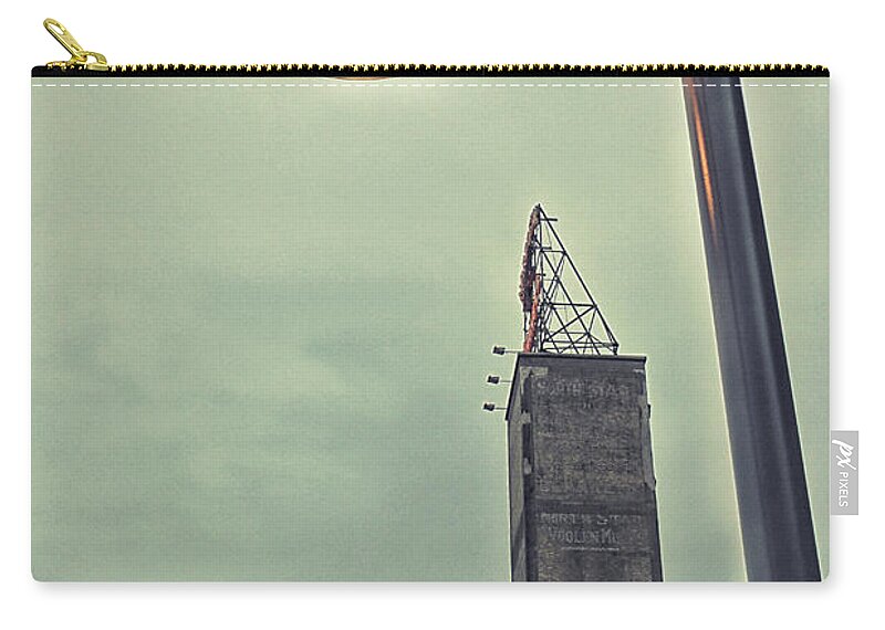 Minneapolis Carry-all Pouch featuring the photograph Mill District Lamplight by Becqi Sherman