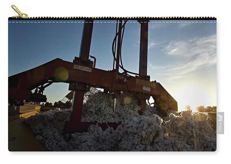 Ag Zip Pouch featuring the photograph Module Making by David Zarecor