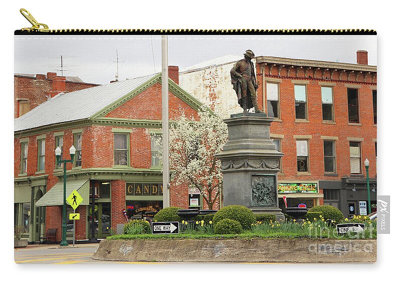 Monument Square Zip Pouch featuring the photograph Monument Square Urbana Ohio 7407 by Jack Schultz