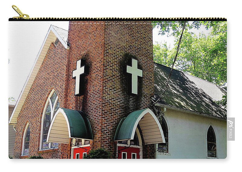 Mt. Zion Zip Pouch featuring the photograph Mt Zion A.m.e. Church by Linda Stern