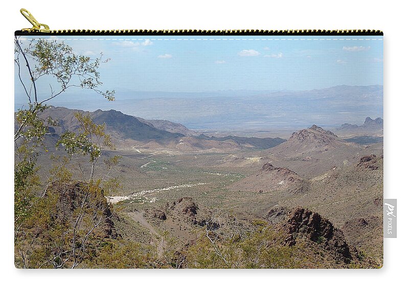 Old Zip Pouch featuring the photograph Near Oatman by Gordon Beck