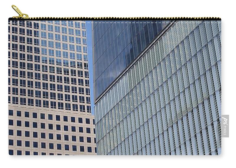 New York City Zip Pouch featuring the photograph New York City by Flavia Westerwelle