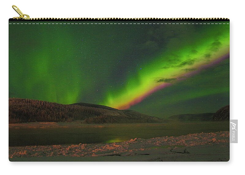 Canada Zip Pouch featuring the photograph Northern Northern Lights 3 by Phyllis Spoor