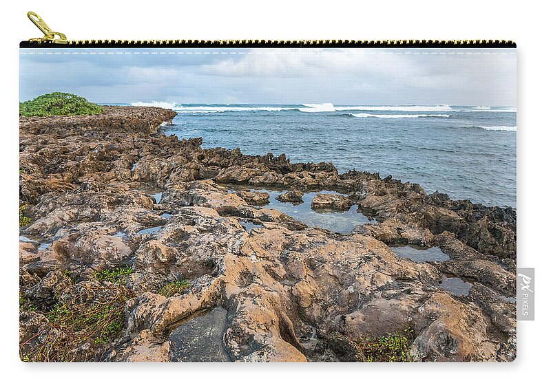 Hawaii Zip Pouch featuring the photograph Oahu's North Shore by Penny Meyers