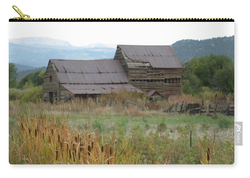 New Mexico Zip Pouch featuring the photograph Old Farmhouse by Ron Monsour