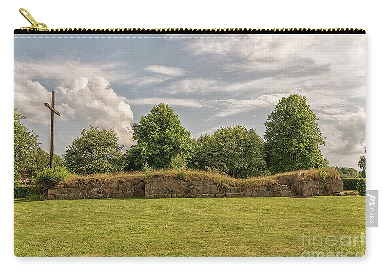 Ovraby Zip Pouch featuring the photograph Ovraby Kyrkoruin by Antony McAulay