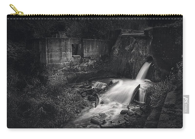 Waterfall Zip Pouch featuring the photograph Paradise Springs Dam and Turbine House Ruins by Scott Norris