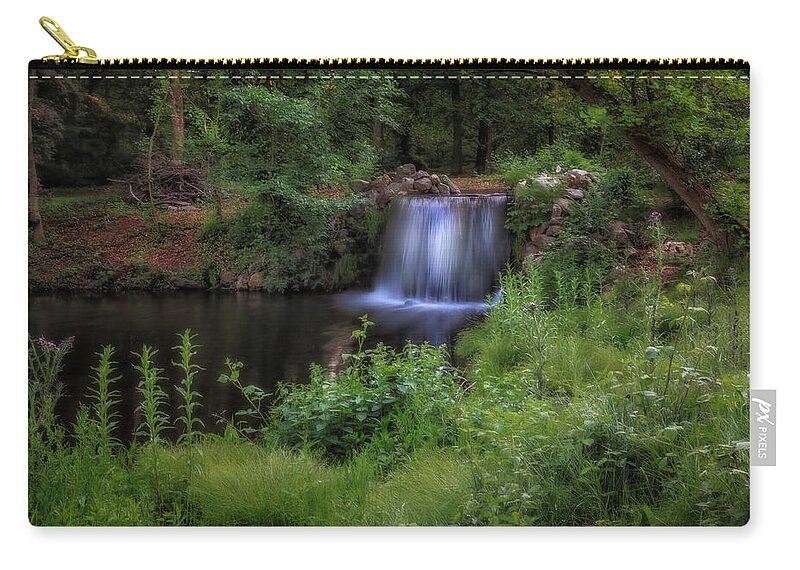 Arnhem Zip Pouch featuring the photograph Peaceful dreams in the park by Tim Abeln